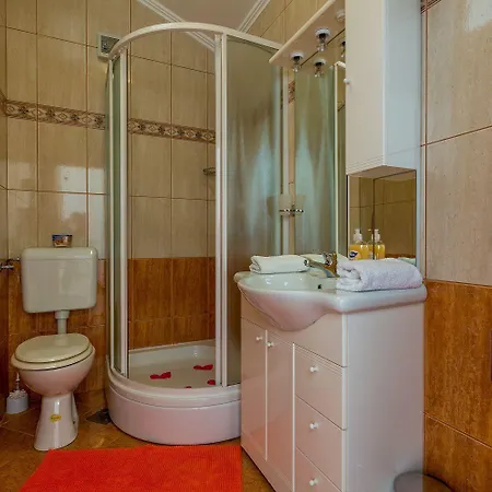 Apartament Beeindruckendes Mit Dachterrasse, Meerblick, Elektrogrill - Nur 350 Meter Zum Dramalj