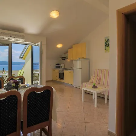 Beeindruckendes Mit Dachterrasse, Meerblick, Elektrogrill - Nur 350 Meter Zum Dramalj